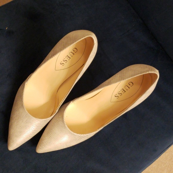 High Heels - Picture 4 of 5